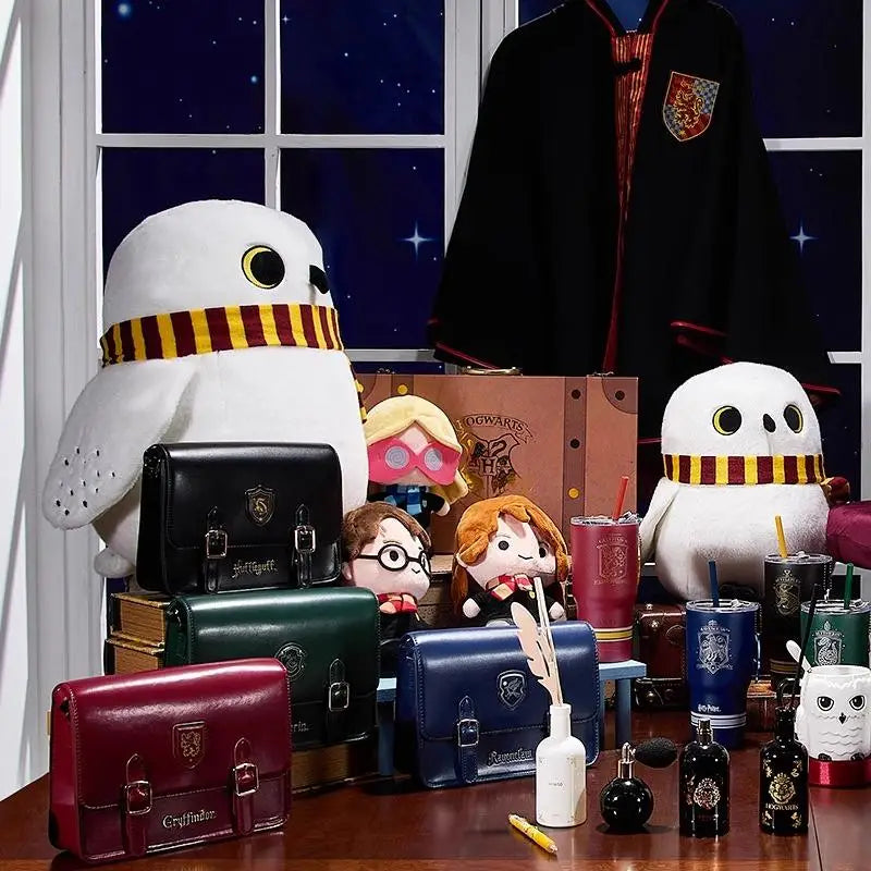 Harry Potter Hedwig Doll & Scarf - Image 5