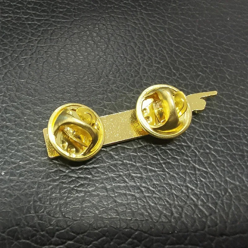 Knockturn Alley Enamel Pin - Image 3