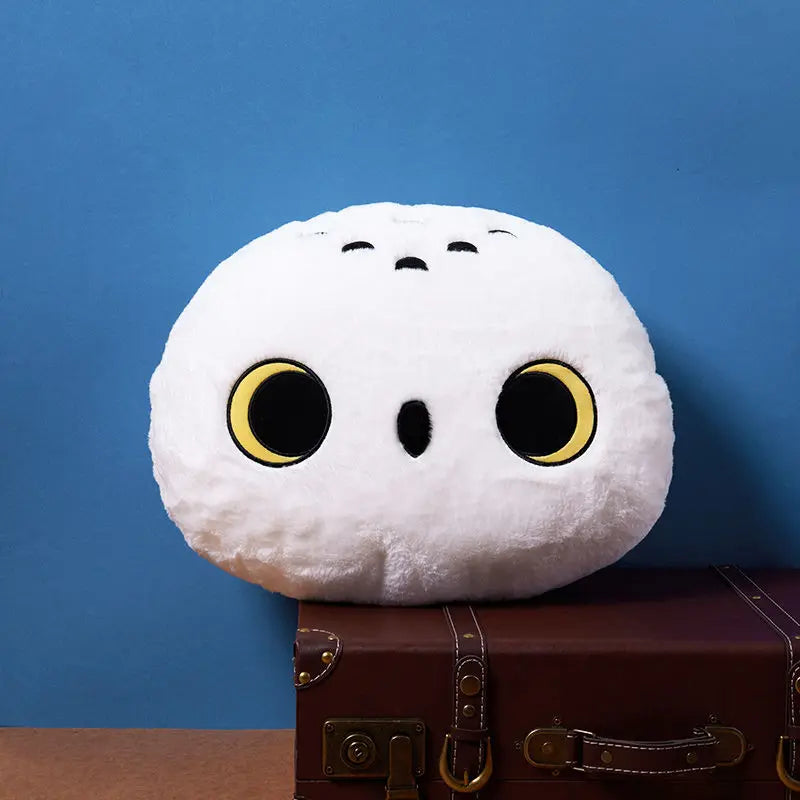 Harry Potter Hagrid’s Cake Hedwig Nine and Three-Quarters Throw Pillows - Image 6